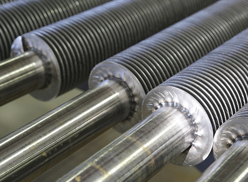 Ống tản nhiệt cánh nhôm và sự quan trọng trong hệ thống nhiệt điện